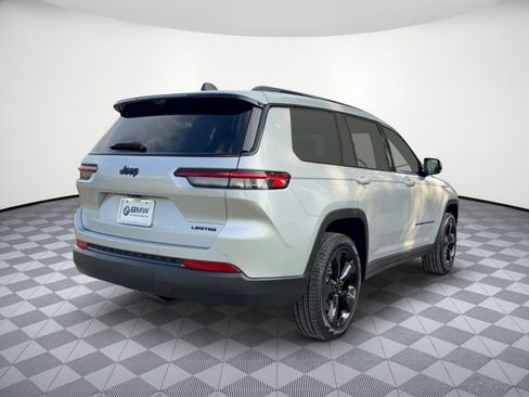 Used 2025 Jeep Grand Cherokee L Limited w/ Luxury Tech Group II RWD image 9