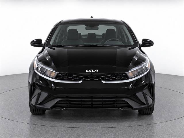 Used 2023 Kia Forte LXS FWD image 8