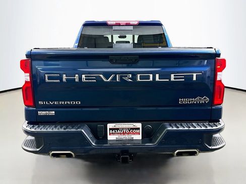 Used 2022 Chevrolet Silverado 1500 High Country w/ High Country Premium Package image 6