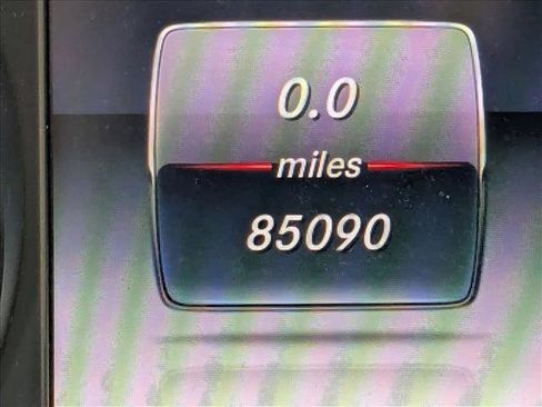 Used 2017 Mercedes-Benz GLC 300 GLC 300 image 5