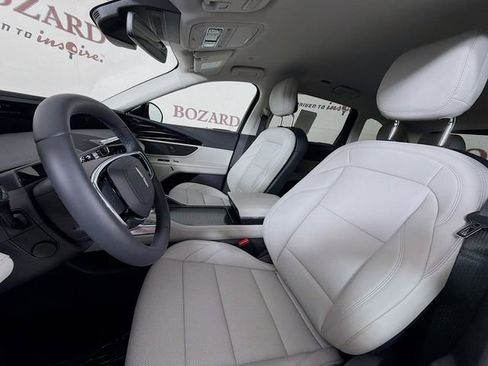 New 2026 Lincoln Nautilus Premier AWD/4WD image 22