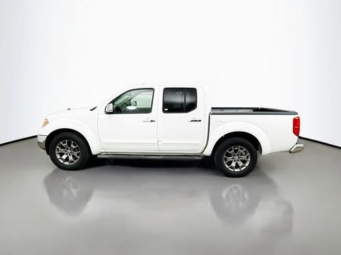 Used 2019 Nissan Frontier SL RWD image 4