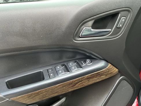 Used 2020 GMC Canyon Denali image 17