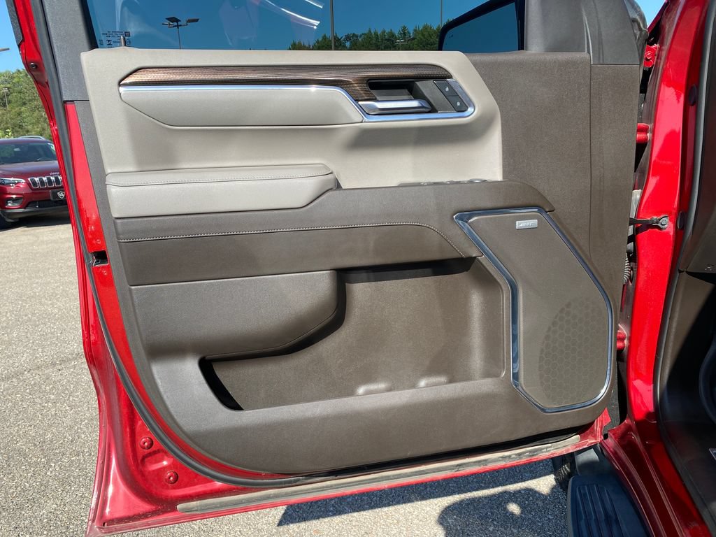 Used 2024 Chevrolet Silverado 1500 LT Trail Boss w/ LT Trail Boss Premium Package AWD/4WD image 12