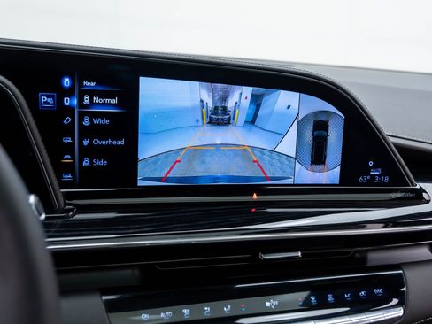 Used 2022 Cadillac Escalade ESV Sport w/ Touring Package image 26