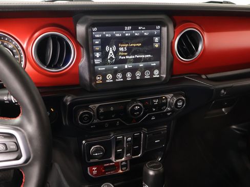 Used 2023 Jeep Gladiator Rubicon w/ LED Lighting Group AWD/4WD image 5
