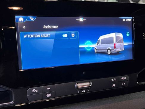 Used 2025 Mercedes-Benz Sprinter 2500 image 35