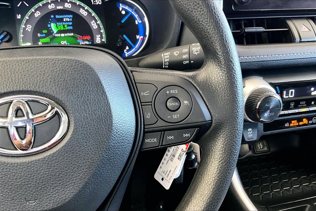 Certified 2024 Toyota RAV4 LE AWD/4WD image 12
