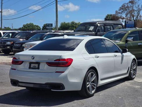 Used 2019 BMW 750i xDrive w/ Executive Package AWD/4WD image 3