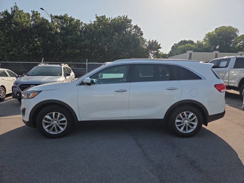 Used 2016 Kia Sorento LX FWD image 6