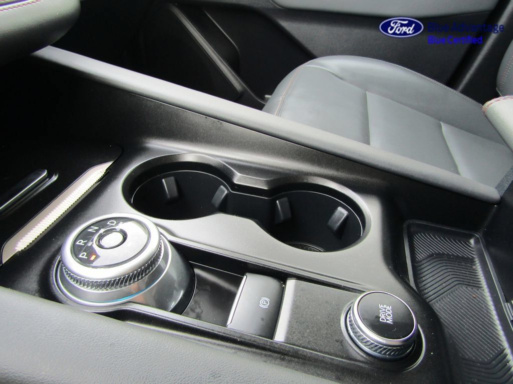 Certified 2025 Ford Explorer Active w/ Active Comfort Package AWD/4WD image 31