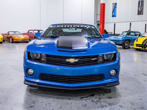 Used 2013 Chevrolet Camaro SS w/ Hot Wheels Special Edition RWD image 10