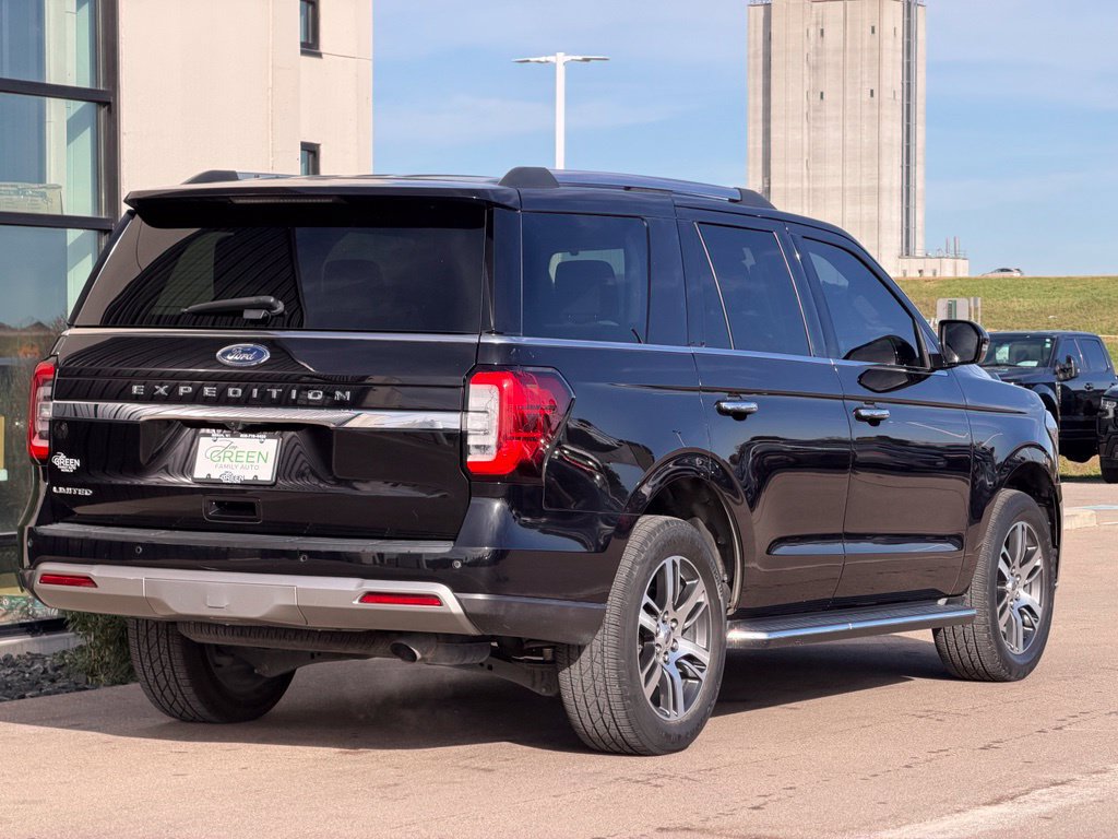 Used 2022 Ford Expedition Limited AWD/4WD image 5