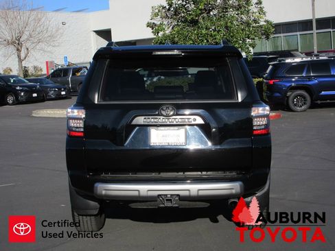 Certified 2018 Toyota 4Runner TRD Off-Road Premium image 6