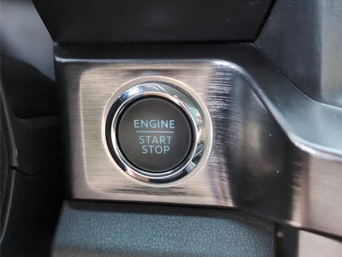 Used 2024 Ford F250 Lariat w/ Sport Appearance Package image 17