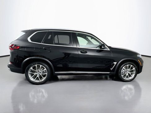Used 2026 BMW X5 xDrive40i w/ Premium Package AWD/4WD image 7
