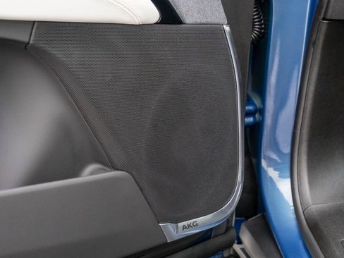 New 2026 Cadillac Escalade Platinum Sport w/ LPO, ONYX Package image 26