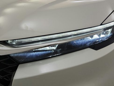 Used 2024 Honda CR-V EX image 38