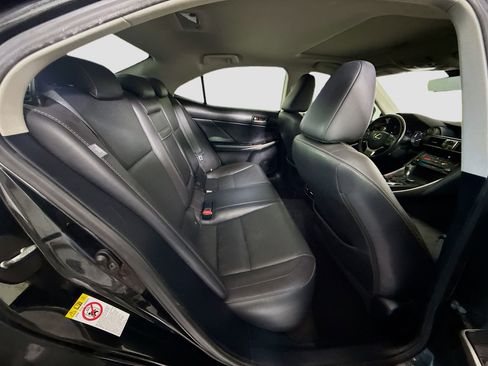 Used 2018 Lexus IS 300 w/ Premium Package image 27