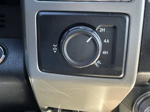 Used 2015 Ford F150 Lariat w/ Equipment Group 502A Luxury image 15