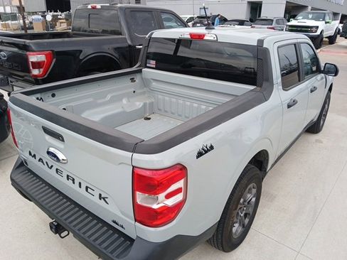 Used 2023 Ford Maverick XLT image 7