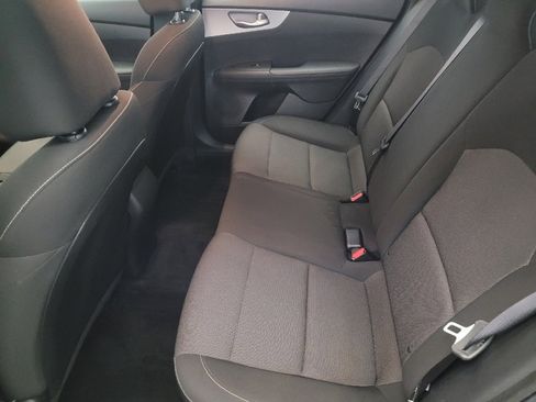 Used 2023 Kia Forte LXS w/ LXS Technology Package image 18