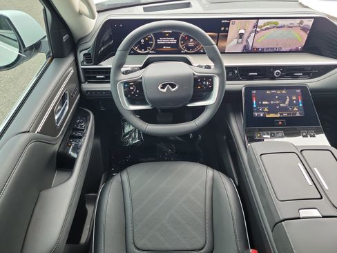 New 2026 INFINITI QX80 Luxe image 14