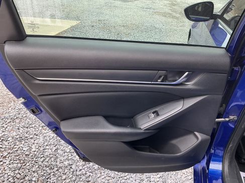 Used 2018 Honda Accord Sport image 15