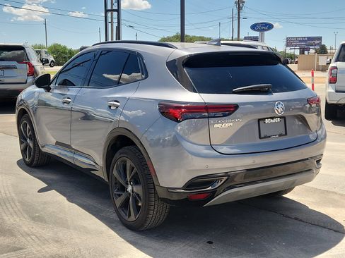 Used 2022 Buick Envision Essence w/ Sport Touring Package FWD image 3