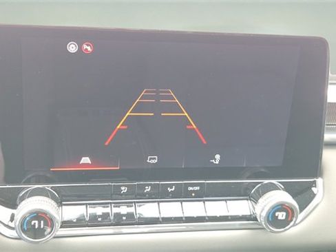 New 2026 GMC Canyon Elevation w/ Convenience Package image 30