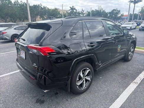 Certified 2025 Toyota RAV4 SE image 4