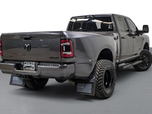 Used 2024 RAM 3500 Big Horn w/ Night Edition AWD/4WD image 6