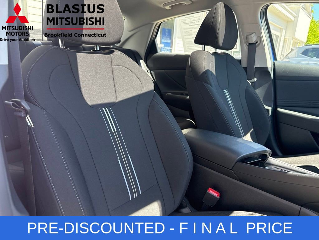 Used 2024 Hyundai Elantra SEL w/ Convenience Package FWD image 41