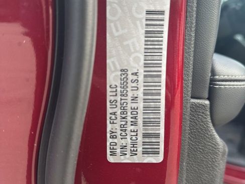 New 2026 Jeep Grand Cherokee L Limited AWD/4WD image 36