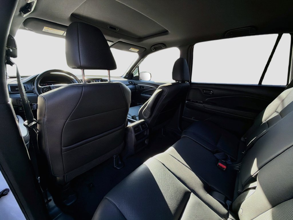Used 2023 Honda Passport EX-L image 24