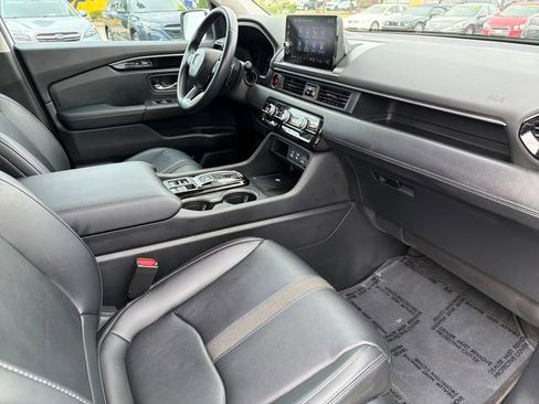 Used 2023 Honda Pilot Touring image 22