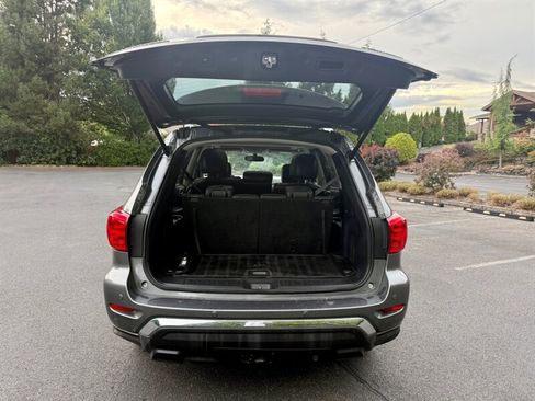 Used 2018 Nissan Pathfinder Platinum AWD/4WD image 7