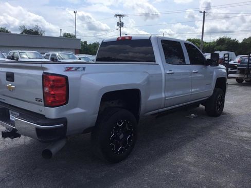 Used 2015 Chevrolet Silverado 2500 LT w/ LT Convenience Package AWD/4WD image 6