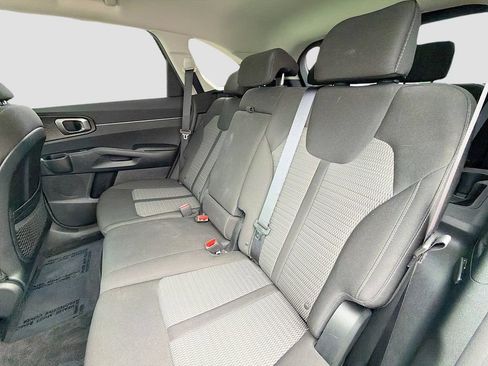 Used 2023 Kia Sorento LX FWD image 20