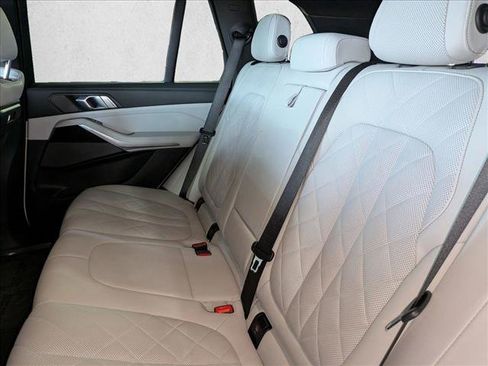 Used 2024 BMW X5 sDrive40i w/ Premium Package RWD image 19