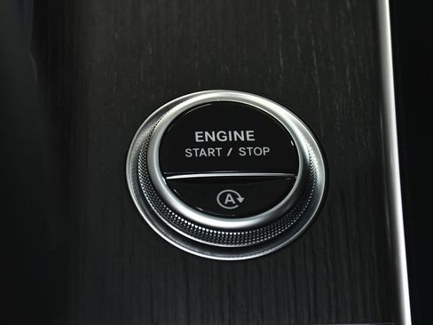 Used 2023 Mercedes-Benz S 500 4MATIC image 34