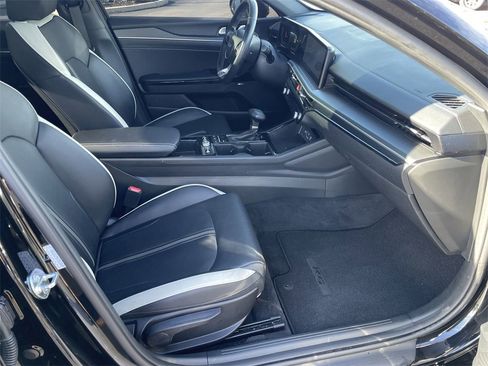 Used 2025 Kia K5 GT-Line w/ GT-Line Premium Package image 33