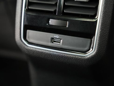 Used 2016 Volkswagen Passat 1.8T SE image 40