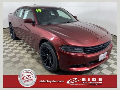 Used 2019 Dodge Charger SXT w/ Cold Weather Package