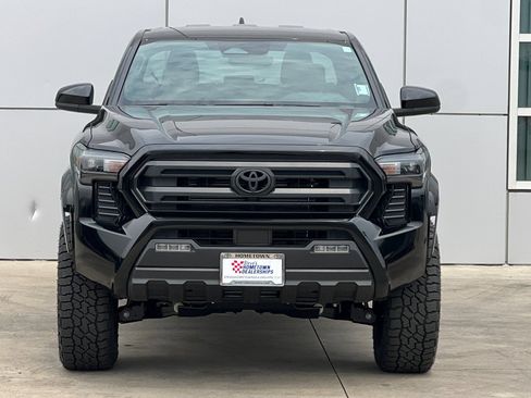 New 2026 Toyota Tacoma SR5 AWD/4WD image 6