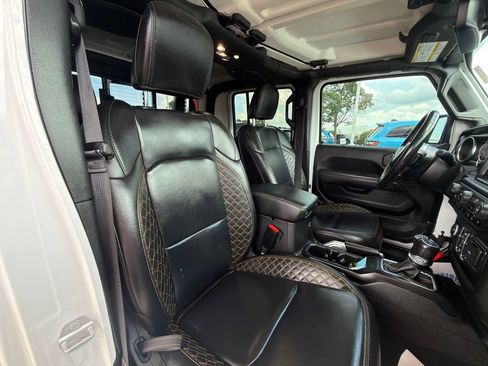 Used 2021 Jeep Gladiator Overland AWD/4WD image 30