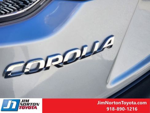 Used 2024 Toyota Corolla SE image 13