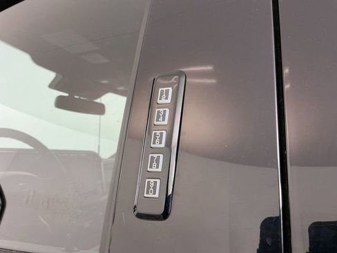 Certified 2024 Ford F350 Platinum image 12