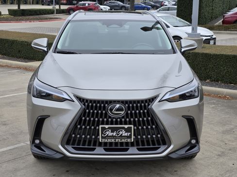 Used 2025 Lexus NX 250 FWD w/ Premium Package image 11