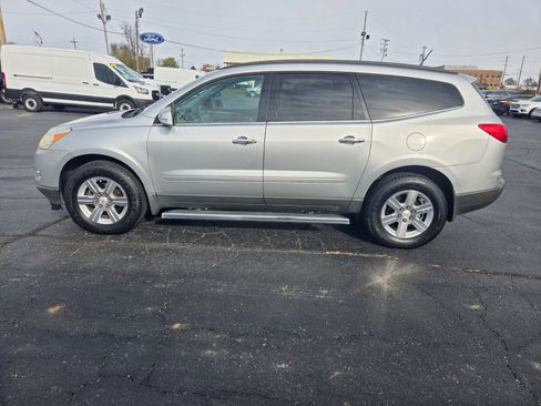 Used 2011 Chevrolet Traverse LT w/ Personal Connectivity Package image 6